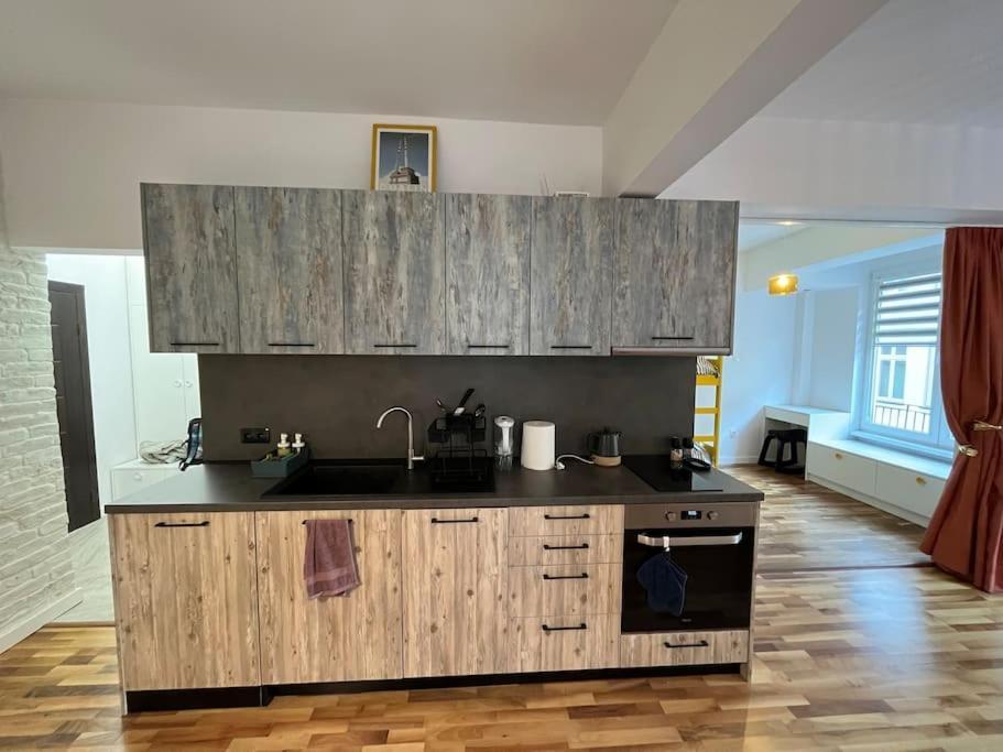 Family Friendly Downtown Apart Sofia Exterior photo