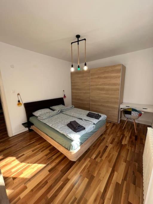 Family Friendly Downtown Apart Sofia Exterior photo